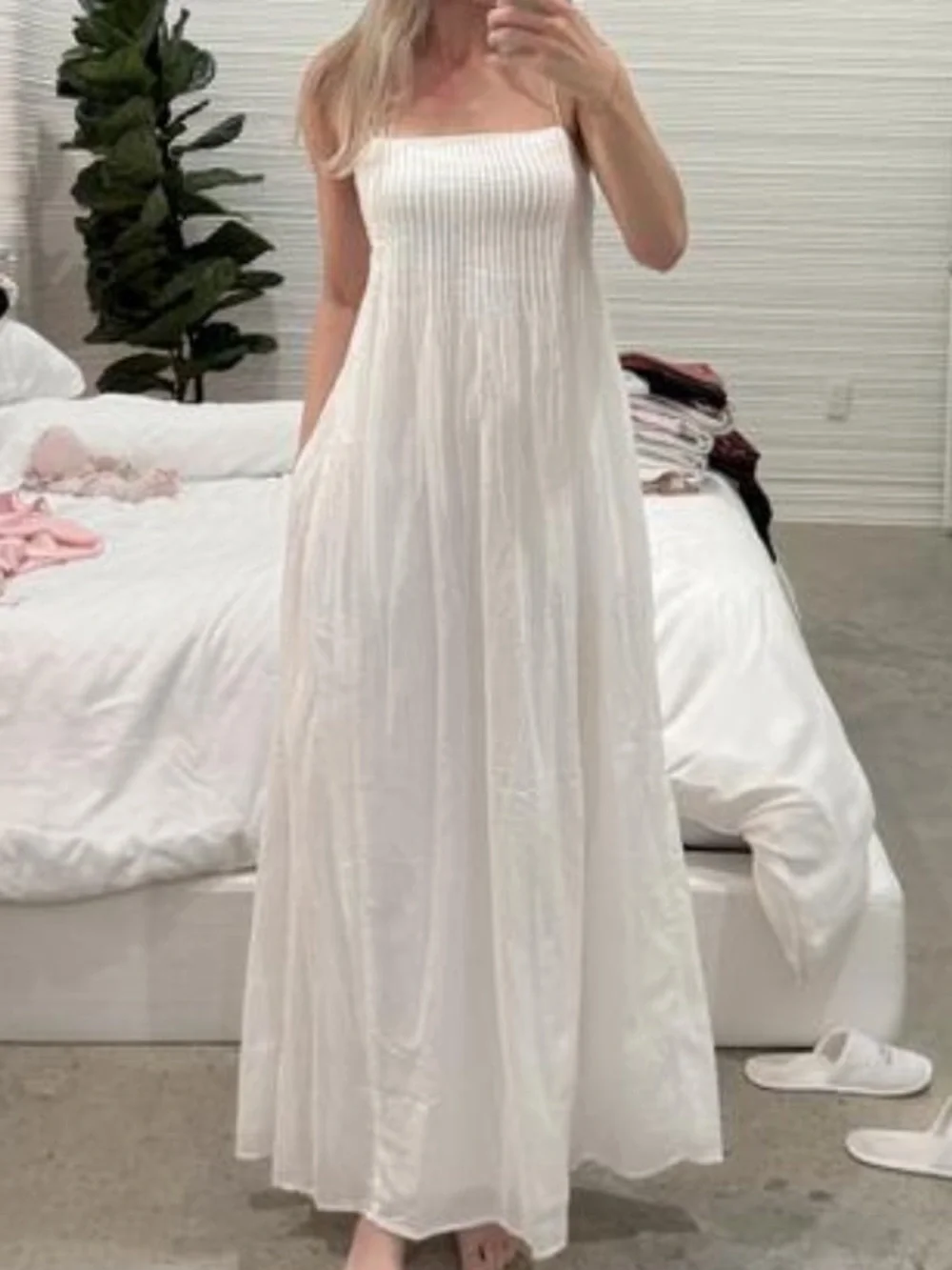 Abercrombie & Fitch White Pintuck Flowy Maxi Dress Large Petite